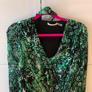 Alice and Olivia burnout green&black leopard top